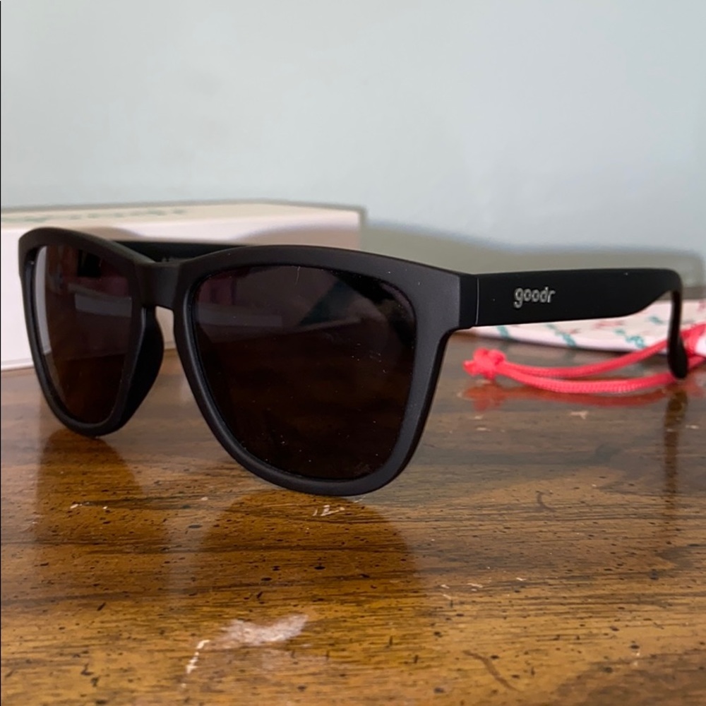 NWT GOODR A GINGER’S SOUL RUNNING SUNGLASSES